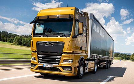 MAN’S new TGX wins the 2021 international truck of the year award